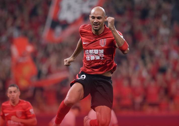 费利佩谈当选中超月最佳：非常荣幸，这个奖项是整个团队的荣耀