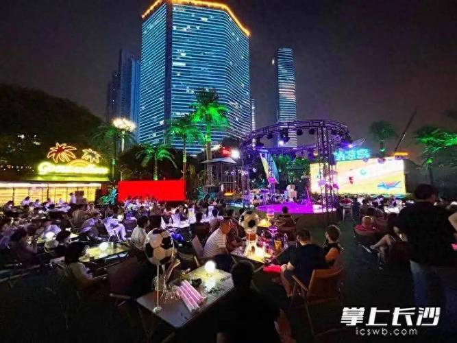 湘超前两轮现场观赛达28.7万多人，拉动消费20多亿元