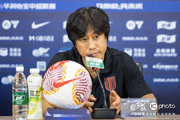 率领蓉城3胜1平！官方：徐正源当选中超8月最佳教练