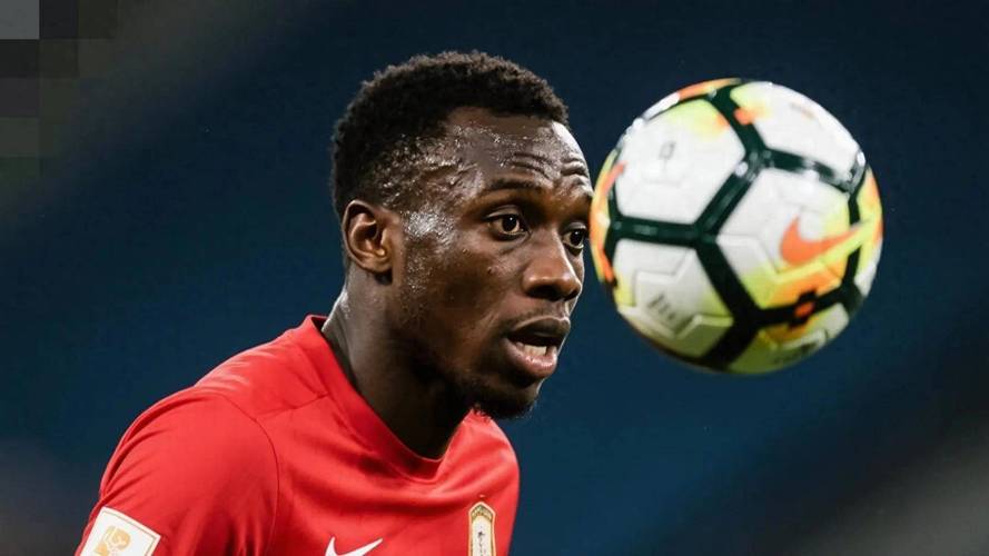 足球报:阿奇姆彭有望成为中超“头球王”,基莱斯将夺得左脚金靴