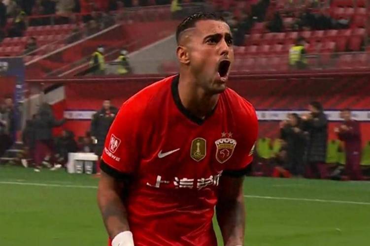 中超官方：莱昂纳多获第25轮最佳球员，帽子戏法助海港客胜国安