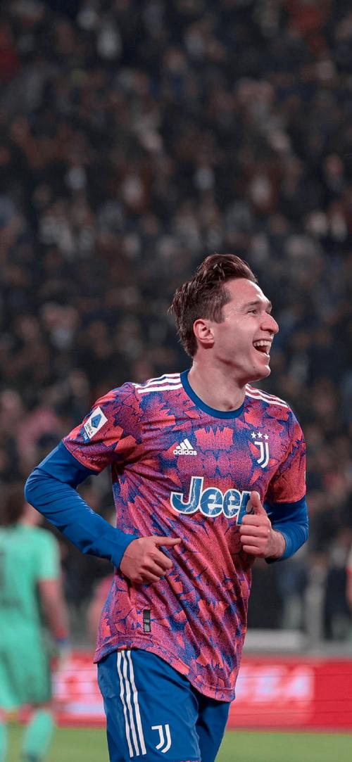 小基耶萨:我渴望留队竞争,想用更好表现回报球队和球迷