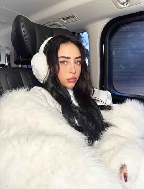 相差13岁🍉女网红：亚马尔11岁就给我发消息，但他否认是我粉丝