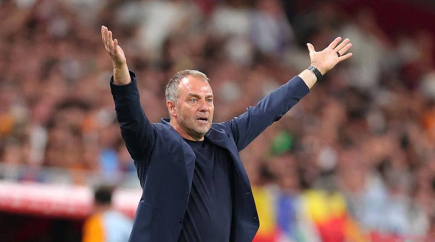 转会费预计1亿欧！图片报：弗里克想签吉拉西，但巴萨有不同声音