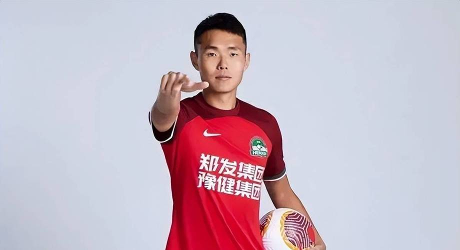 18岁谢初筠本赛季已代表斯图加特U19队出战6场联赛，贡献1次助攻