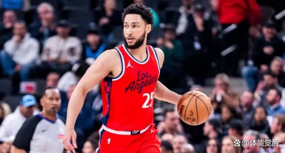 媒体人：贾斯汀-西蒙有望签约山西 曾在多联赛当选最佳防守球员