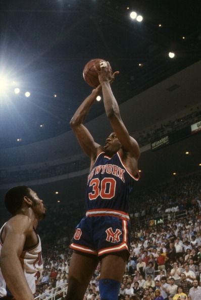 官方：尼斯与19岁前锋伯纳德-恩盖内续约一年，合同期至2029年