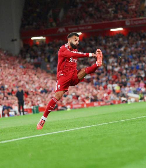 不莱梅将帅：拜仁首个进球前的角球犯规在先，点球判罚也存在疑问