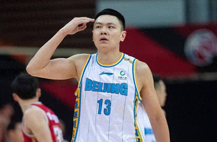 CBA最新消息!卡明斯基加入广州男篮,朱彦西成为北京首钢教练