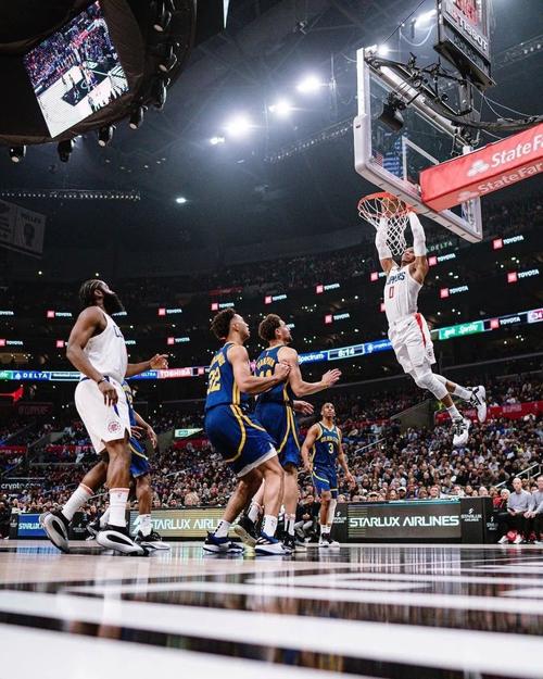 波特:队友之间意见不合是常有的事威少绝对不是更衣室毒瘤