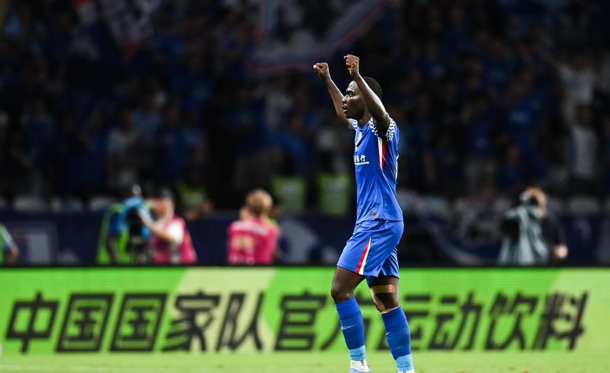 16惨败！斯卢茨基怒吼庆祝！中超关键战：2大老将爆发，保级悬了