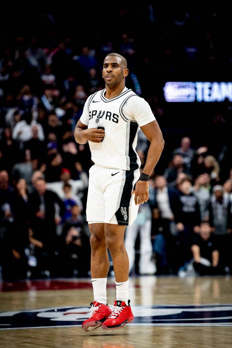 快船连裁三人！保罗接班人离队，首轮29顺位啊，才23岁就无球可打