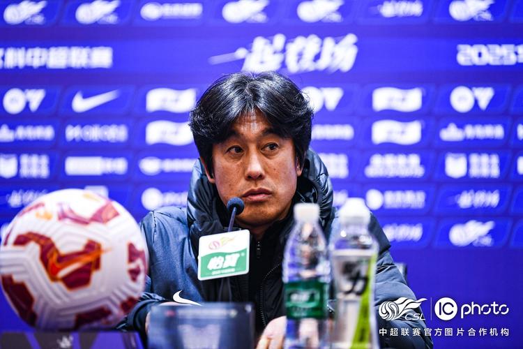 不忍了!徐正源说出心里话,直言球队人手不足,打脸成都蓉城高层