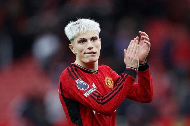 乔-科尔：西汉姆官宣换帅的时机很奇怪，波特没得到足够的支持