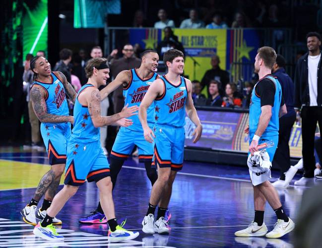 迎来🔥？上赛季出场超25分钟的比赛 谢泼德场均18.8+4.3+3.5+2