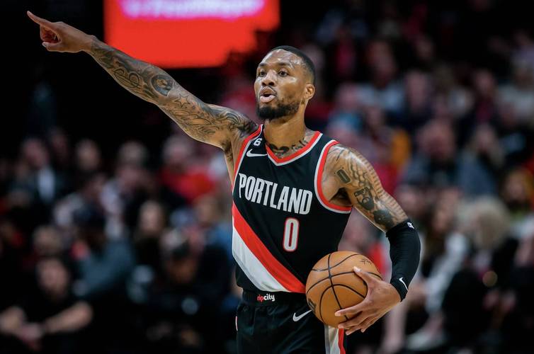 新鲜出炉!开拓者官方晒照:杨瀚森&利拉德他们来了!