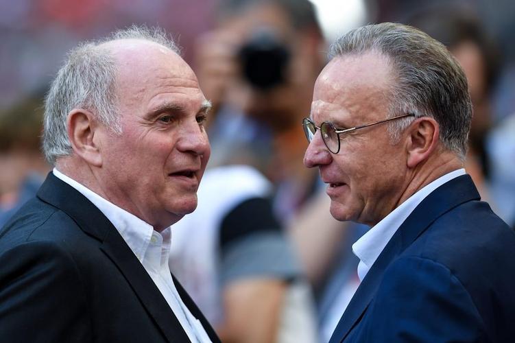 鲁梅尼格谈引援难：这种情况以前也发生过，罗本也曾拒绝我们