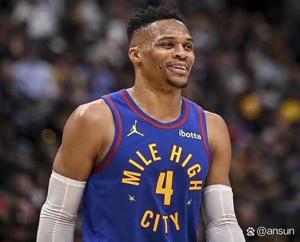 面对雷霆&掘金怎么办？艾顿：篮板&护筐&掩护 球队让我干嘛就干嘛