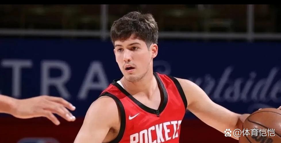 乌度卡:谢泼德是我们球商最高的球员之一 他与阿门带来不同风格