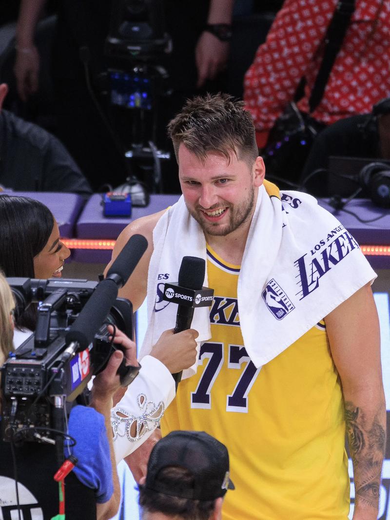 洛杉矶的新篇章！东契奇晒新赛季定妆照：生涯第8个赛季