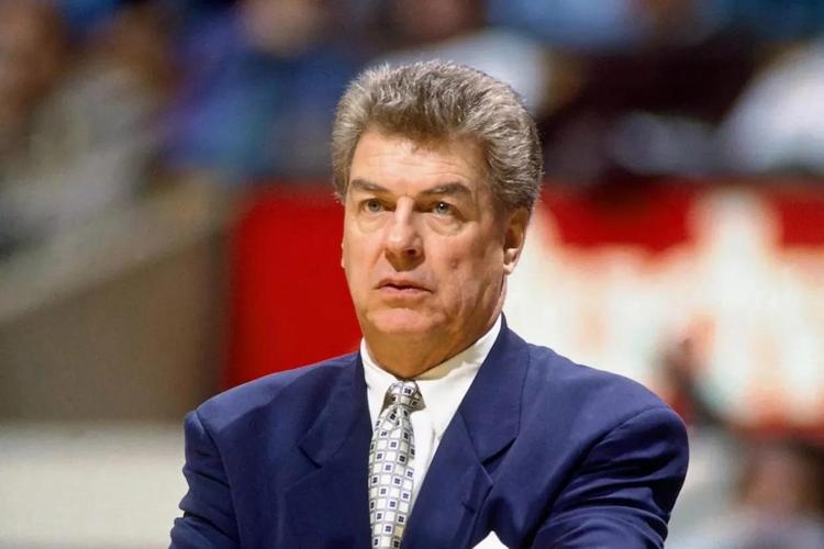 联盟教练哪家强？JJ居中游 卢力压卫冕冠军 科尔第3录像分析师第1