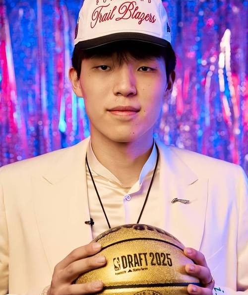 比卢普斯:NBA的节奏很快 杨瀚森需要适应我们比赛的速度