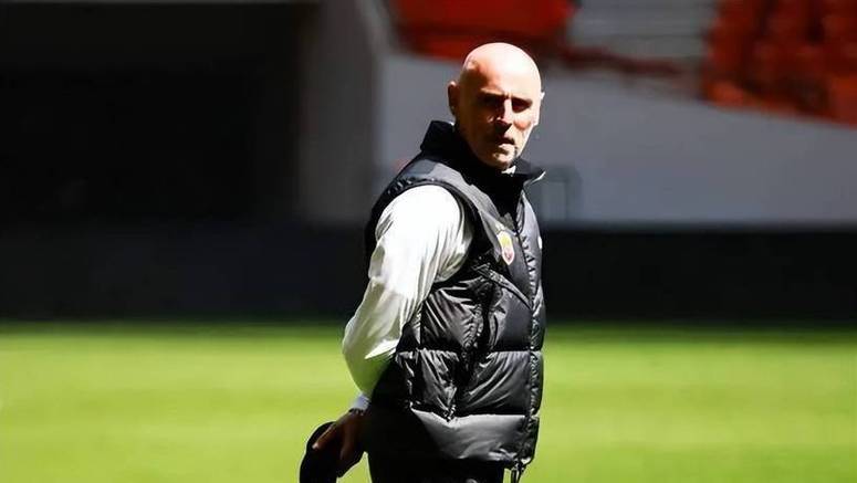 官方:前北京国安主帅罗杰-施密特出任J联赛国际足球顾问