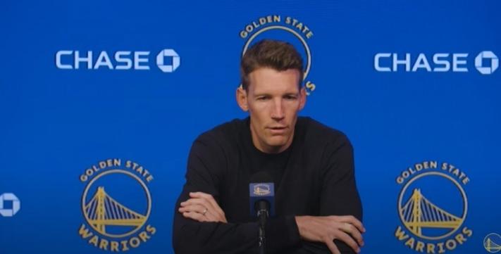 邓利维:我很享受在勇士工作&希望能在这里待很久 今夏情况很特别