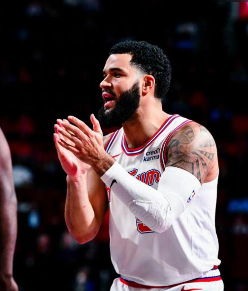 阿门谈范弗里特受伤:我会努力成为场上的教练 还要控制失误