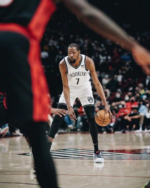 杜兰特：在篮网我穿7号打了不少好的比赛 所以我想再试一次