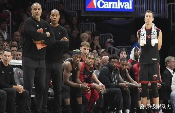 斯波:哈克斯身体状态很好一直在打磨技术 关键在于提升决策能力