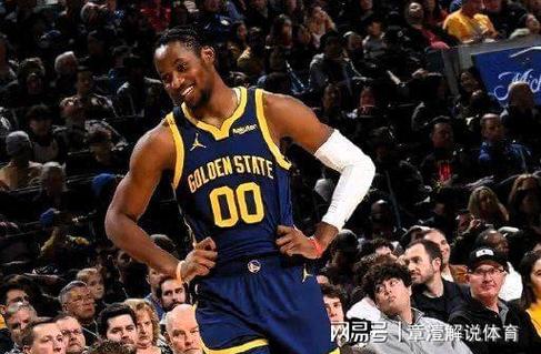 受限制自由球员尘埃落定！格莱姆斯托马斯资质报价 库明加2年合同