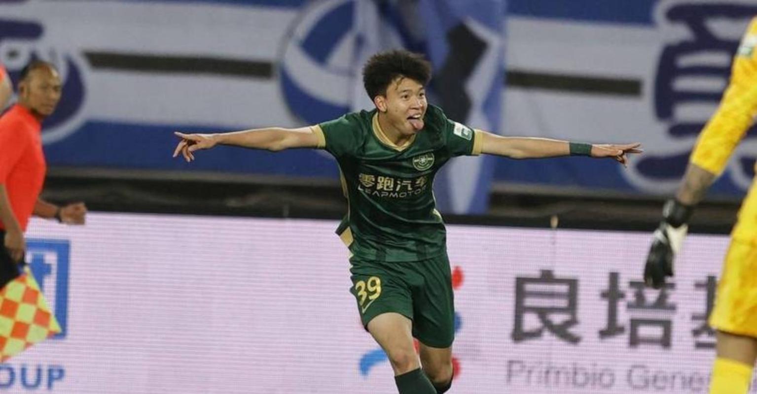 范双杰：整场比赛大家都很努力但细节没做好 争取把后面比赛打好