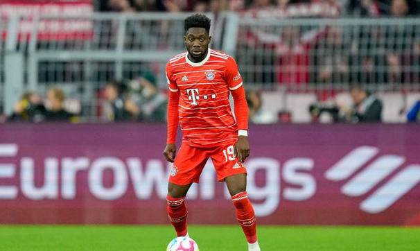 图片报:戴维斯正进行单独恢复训练,预计不久后将加入拜仁合练