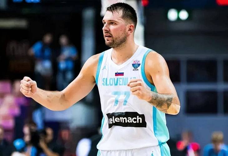 拉拉维亚：仍在适应和东契奇打球的节奏 他让我的比赛变轻松很多