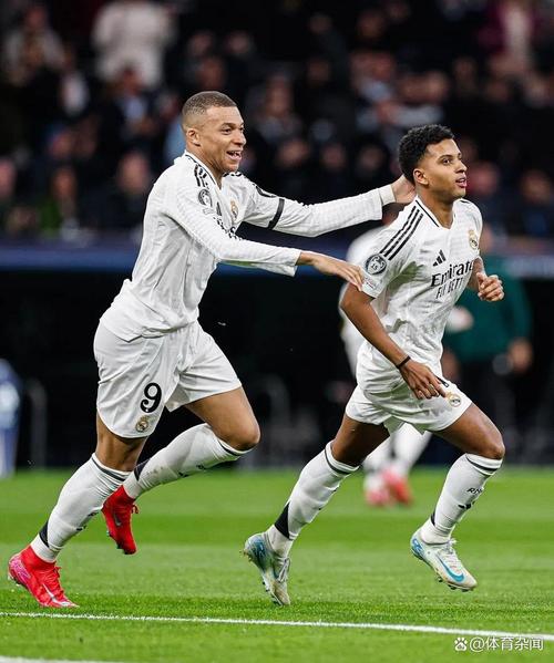 马林:皇马是世界最佳俱乐部,在伯纳乌踢球总令人兴奋并充满动力