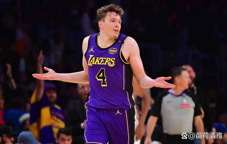 铁!克内克特上半场3投0中仅得1板 正负值-16