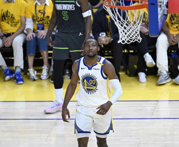 名记：库明加的团队曾威胁要签资质报价 但勇士认为是在虚张声势