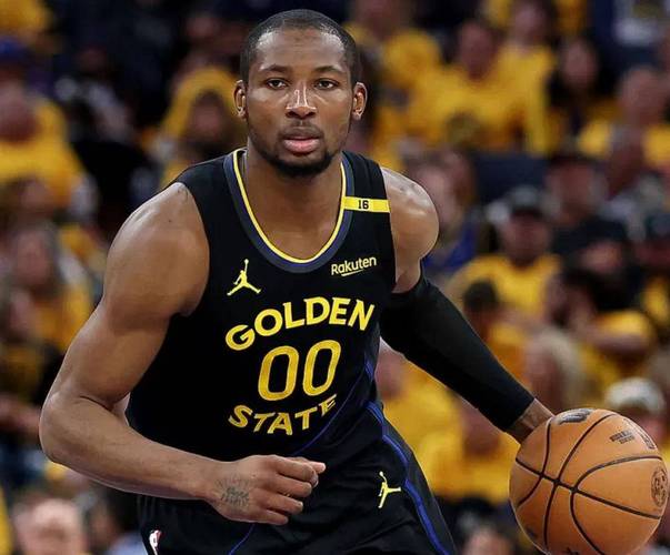 两年4850万续约勇士!名记:公牛、国王和太阳仍然对库明加有兴趣