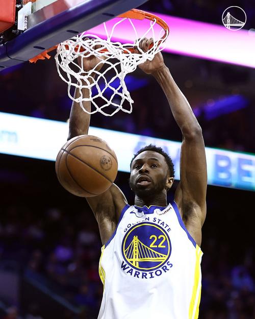 状态真不错！维金斯半场6中4拿下两队最高11分外加2助1断