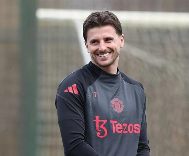 芒特:外界对阿莫林的批评没影响到更衣室,我们专注于他的要求