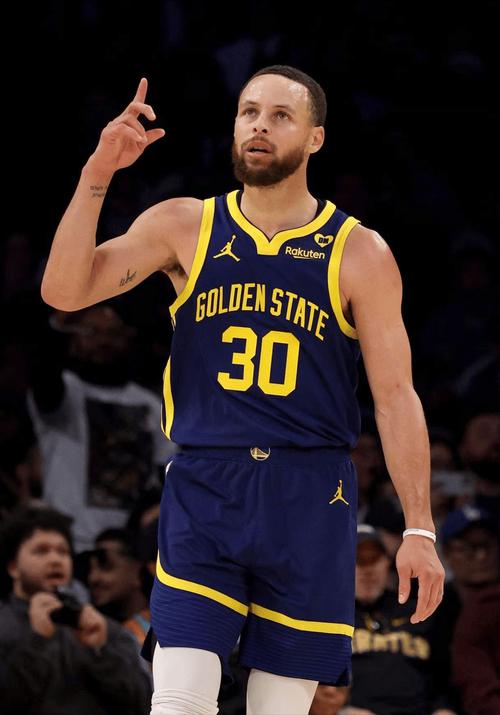 皮蓬：库里是史上最顶尖的射手 他的投篮天赋刻在了骨子里