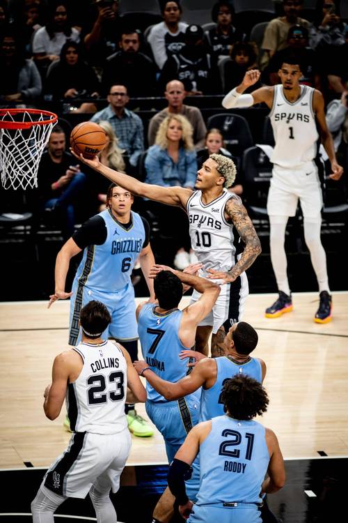 很看好!白曼巴:如果文班亚马保持健康 马刺有机会进西决