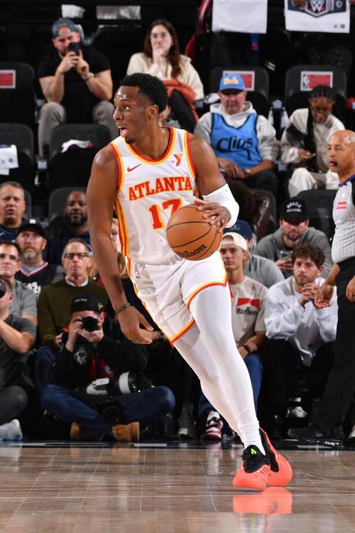 球王找找状态！奥孔武替补12分钟 8中4&三分3中1砍下11分