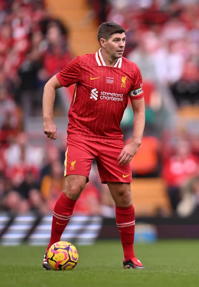 杰拉德:利物浦曾在引援犯了大错,选择了迪乌夫而非阿内尔卡