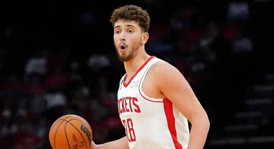 申京:我感觉自己更壮了持球时速度更快了 无球还在继续适应提升