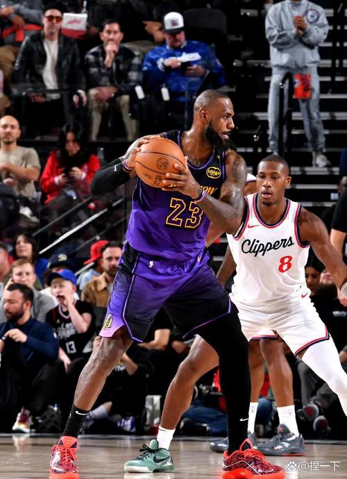 Lowe:马刺可能会与快船&湖人&勇士争夺西部第6 不用打附加赛