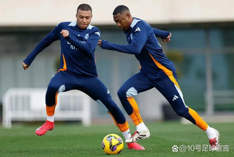 队报:姆巴佩和科纳特回归法国队合练,但仍进行适应性训练