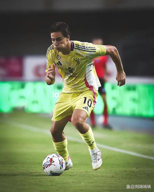 多家豪门争抢!米体:尤文正续约伊尔迪兹,年薪预计涨至450万欧