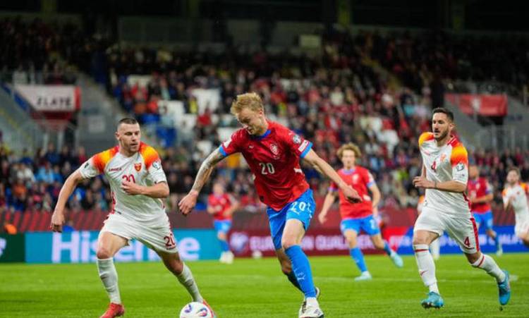 因施耶尔德鲁普和穆帅产生争执，挪威主帅：后者一直是我的榜样